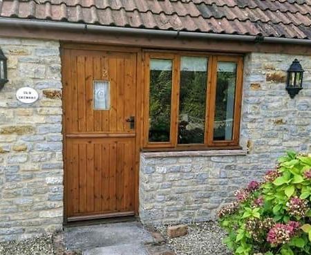 The Burcott Inn Cottages Wells Buitenkant foto